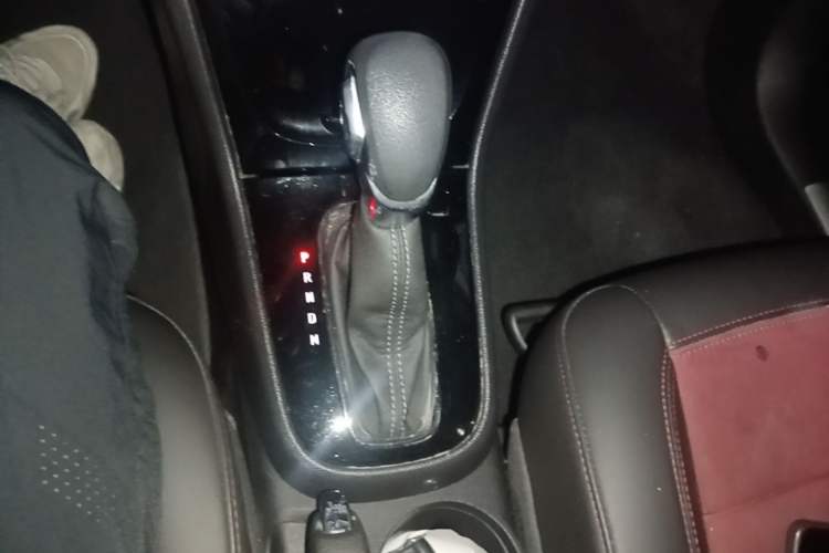 Used Buick Encore 2016 18T Automatic Two-Wheel Drive Urban Elite Model Gear Lever