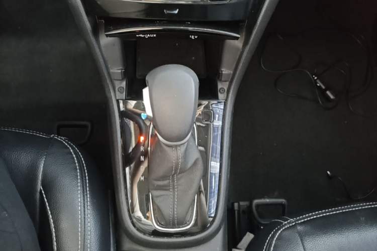 Used Buick Encore 2016 18T Automatic Two-Wheel Drive Urban Leading Edition Gear Lever