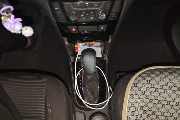 Used Buick Encore 2016 18T Automatic Two-Wheel Drive Urban Leading Edition Gear Lever