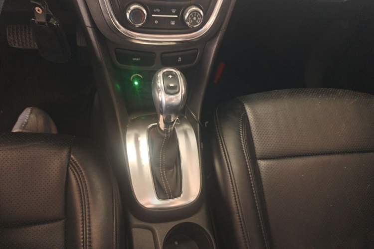 Used Buick Encore 2016 18T Automatic Two-Wheel Drive Urban Leading Edition Gear Lever