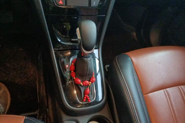 Used Buick Encore 2016 18T Automatic Two-Wheel Drive Urban Leading Edition Gear Lever