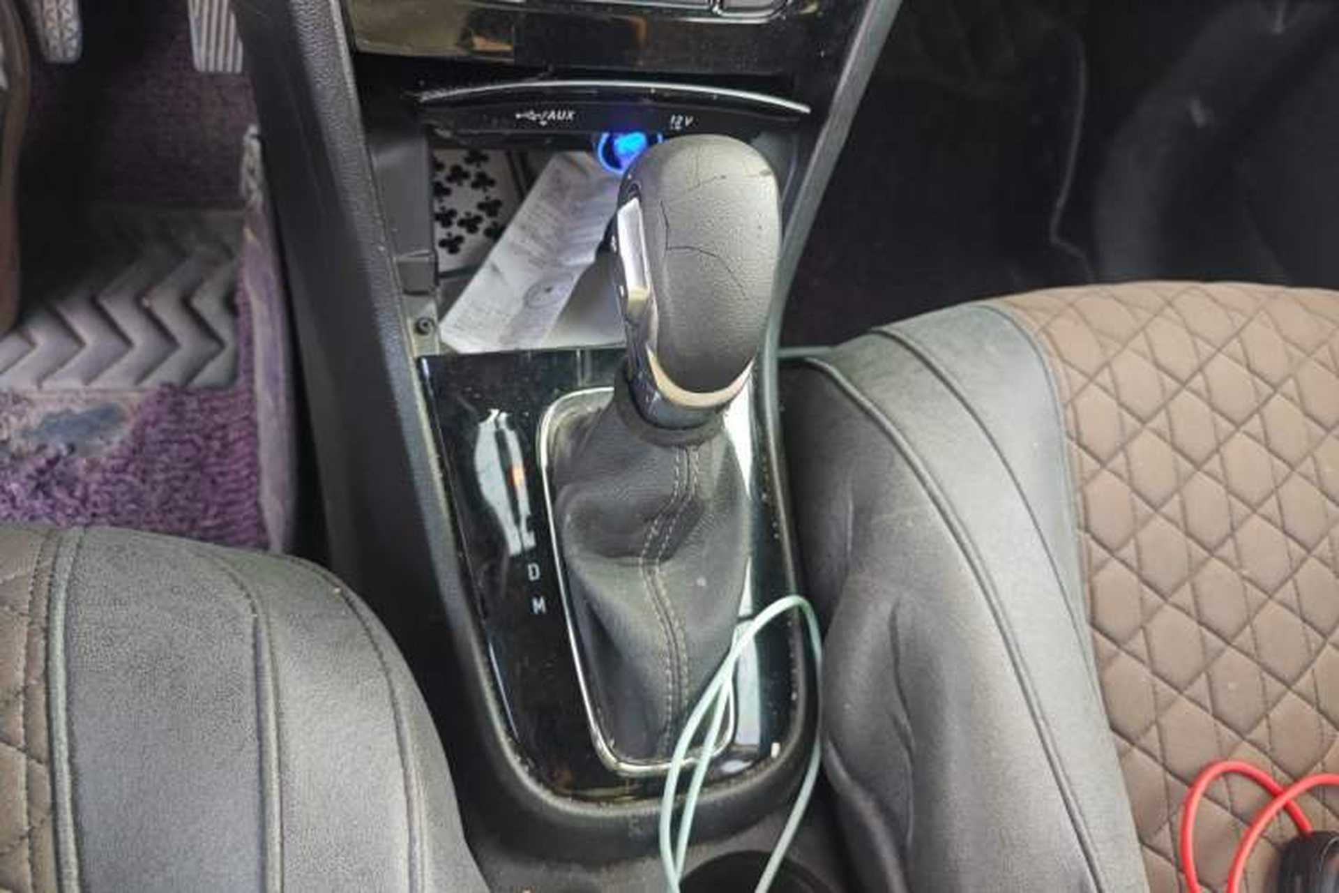 Used Buick Encore 2016 18T Automatic Two-Wheel Drive Urban Leading Edition Gear Lever