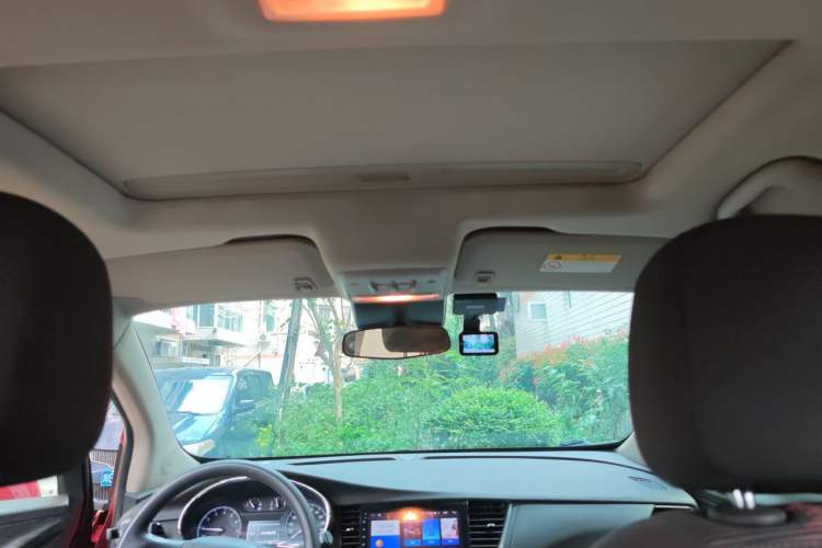 Used Buick Encore 2016 18T Manual Two-Wheel Drive Urban Advanced Model Headliner