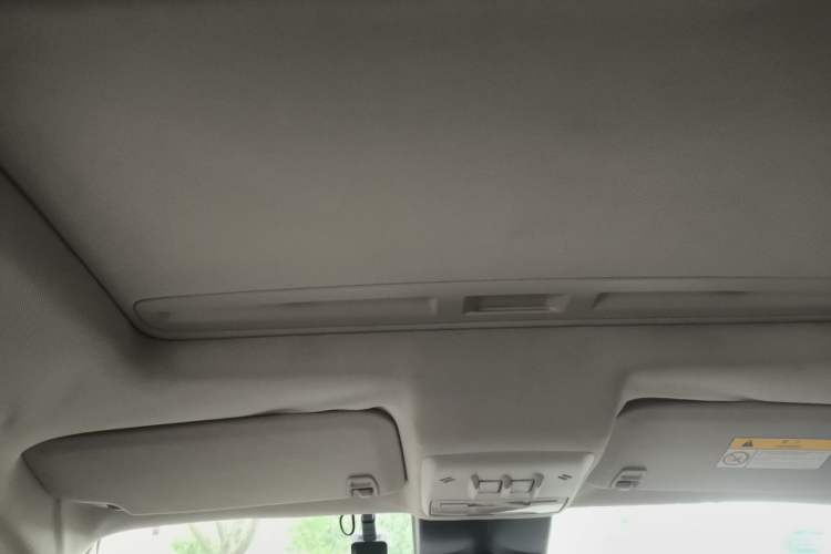 Used Buick Encore 2016 18T Automatic Two-Wheel Drive Urban Elite Model Headliner