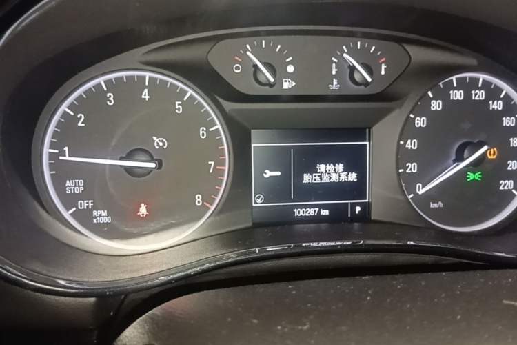 Used Buick Encore 2016 18T Automatic Two-Wheel Drive Urban Elite Model Instrument Cluster
