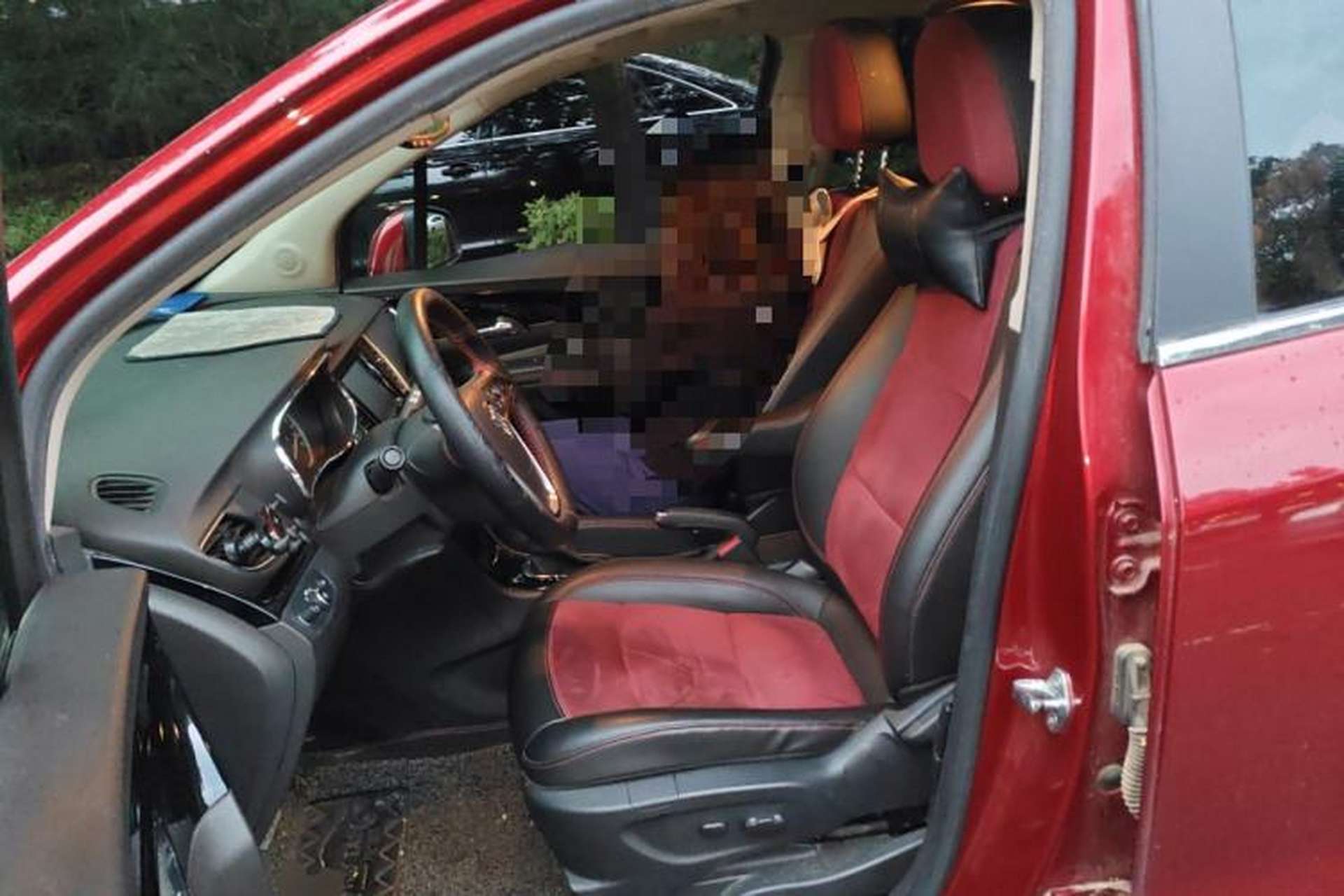 Used Buick Encore 2016 18T Automatic Two-Wheel Drive Urban Elite Model Left Front Seat