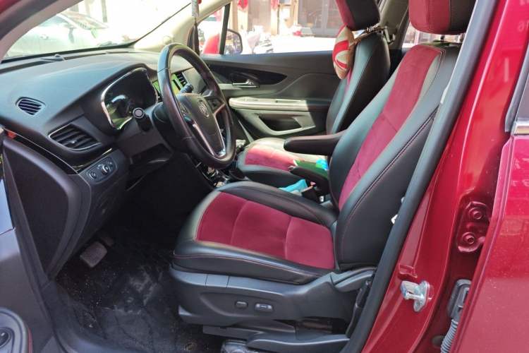Used Buick Encore 2016 18T Automatic All-Wheel-Drive Flagship Model Left Front Seat