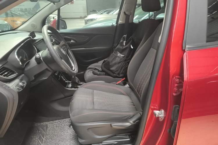 Used Buick Encore 2016 18T Automatic Two-Wheel Drive Urban Fashion Model Left Front Seat