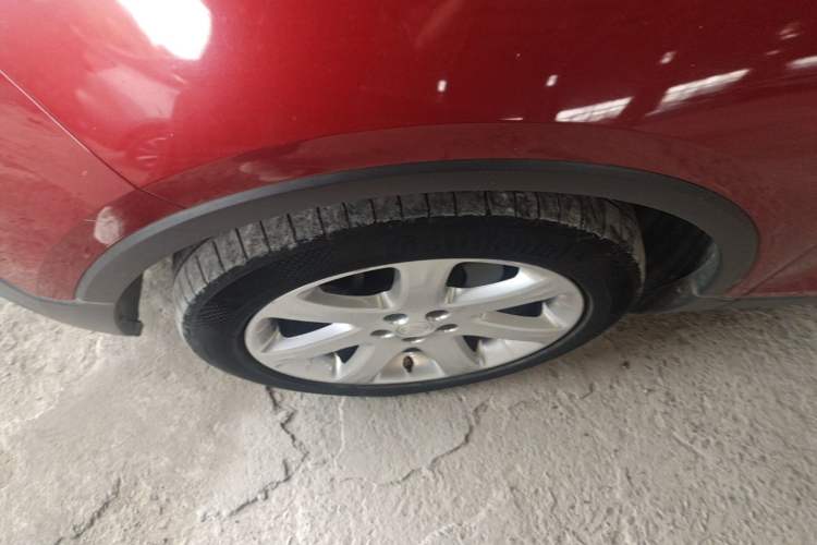 Used Buick Encore 2016 18T Automatic Two-Wheel Drive Urban Leading Edition Left Front Wheel Hub