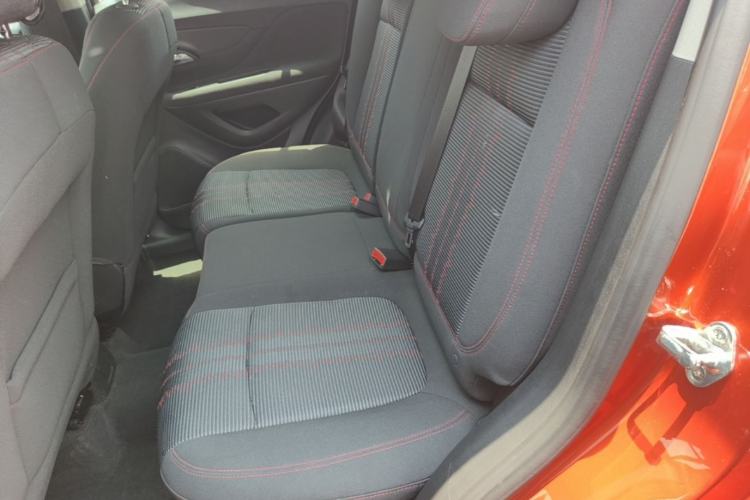 Used Buick Encore 2016 18T Automatic Two-Wheel Drive Urban Fashion Model Left Rear Seat