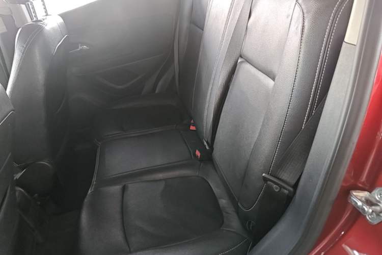 Used Buick Encore 2016 18T Automatic Two-Wheel Drive Urban Leading Edition Left Rear Seat