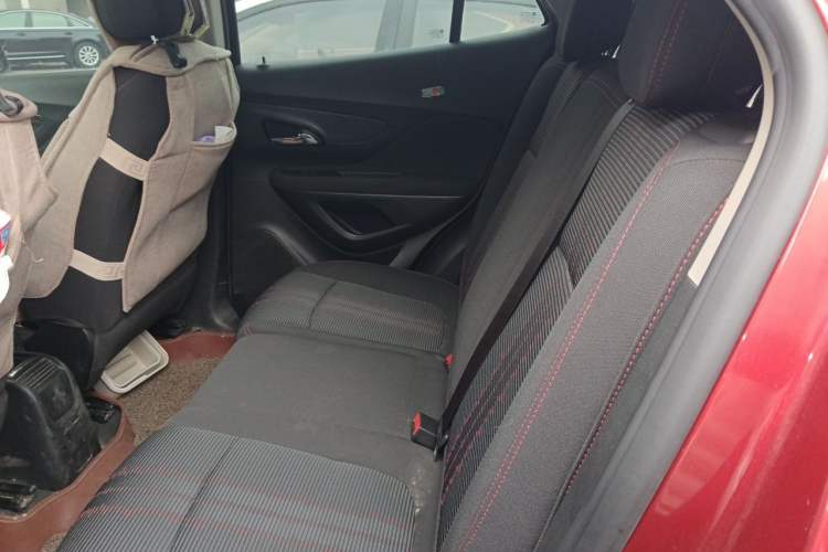 Used Buick Encore 2016 18T Automatic Two-Wheel Drive Urban Leading Edition Left Rear Seat