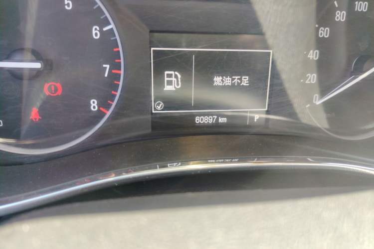 Used Buick Encore 2016 18T Automatic Two-Wheel Drive Urban Leading Edition Odometer Close Up