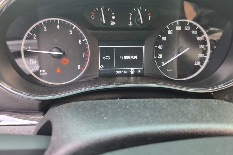 Used Buick Encore 2016 18T Automatic Two-Wheel Drive Urban Leading Edition Odometer Close Up