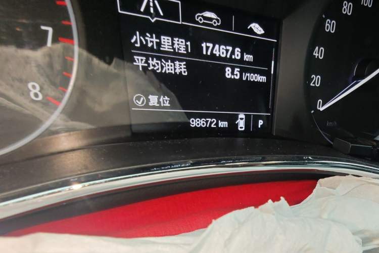 Used Buick Encore 2016 18T Automatic Two-Wheel Drive Urban Fashion Model Odometer Close Up