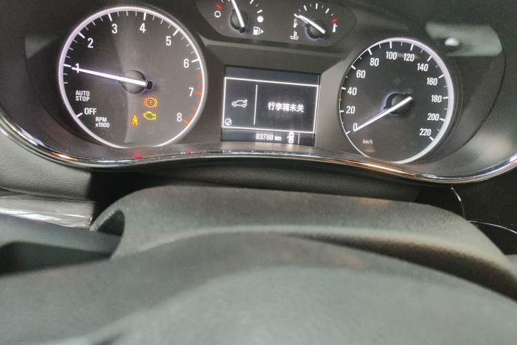 Used Buick Encore 2016 18T Manual Two-Wheel Drive Urban Advanced Model Odometer Close Up