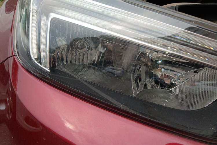 Used Buick Encore 2016 18T Automatic Two-Wheel Drive Urban Leading Edition Right Front Headlight