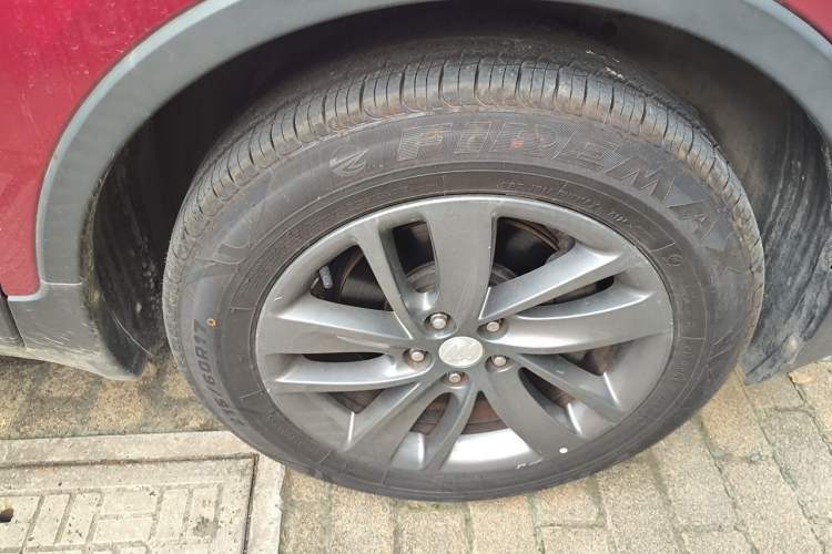 Used Buick Encore 2016 18T Automatic Two-Wheel Drive Urban Leading Edition Right Front Wheel Hub
