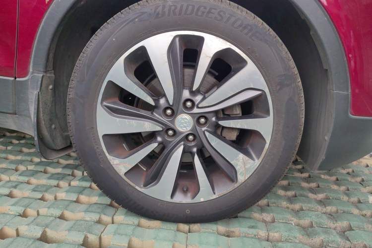 Used Buick Encore 2016 18T Automatic Two-Wheel Drive Urban Elite Model Right Front Wheel Hub