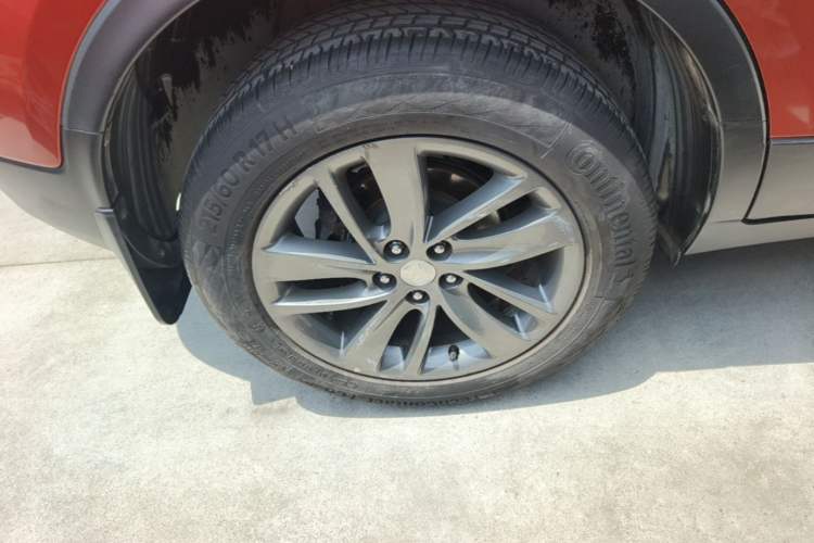 Used Buick Encore 2016 18T Automatic Two-Wheel Drive Urban Fashion Model Right Rear Wheel Hub