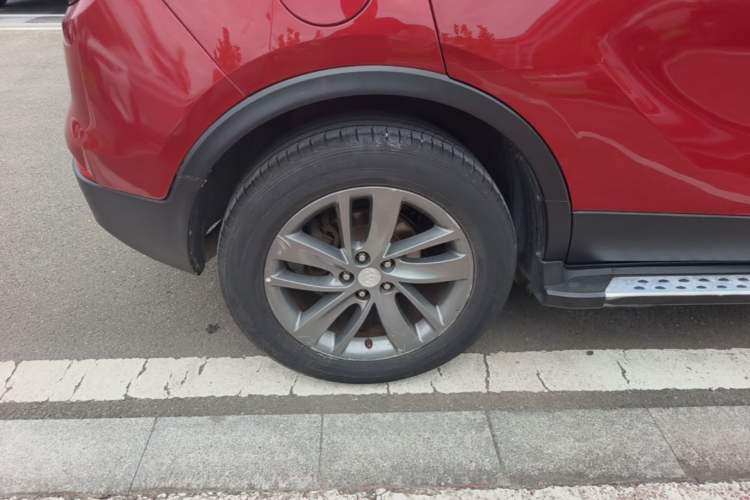 Used Buick Encore 2016 18T Automatic Two-Wheel Drive Urban Leading Edition Right Rear Wheel Hub