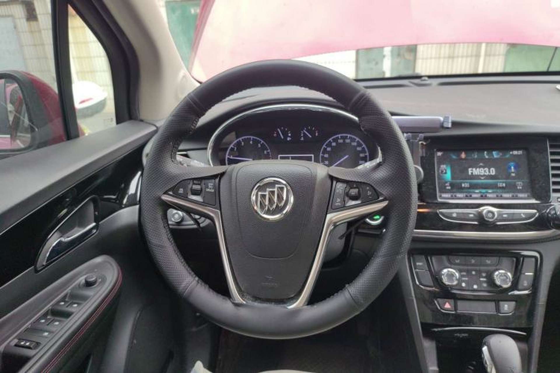 Used Buick Encore 2016 18T Automatic Two-Wheel Drive Urban Elite Model Steering Wheel