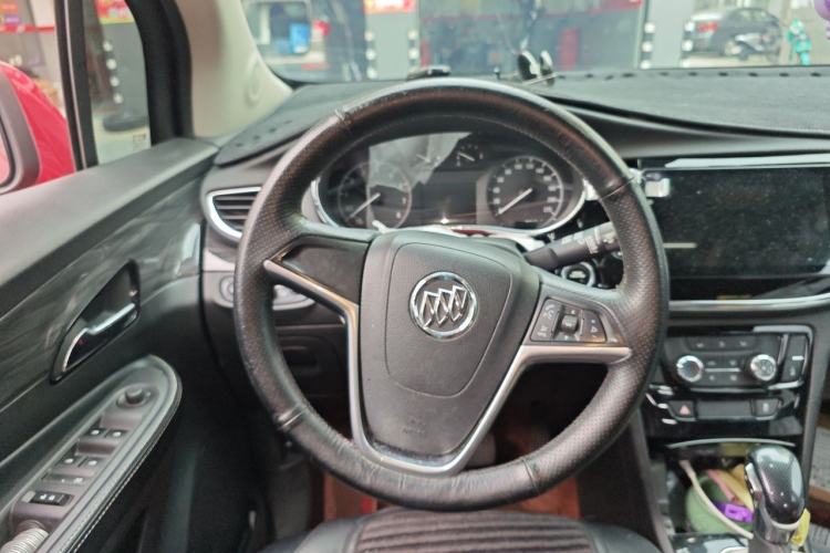 Used Buick Encore 2016 18T Automatic Two-Wheel Drive Urban Fashion Model Steering Wheel