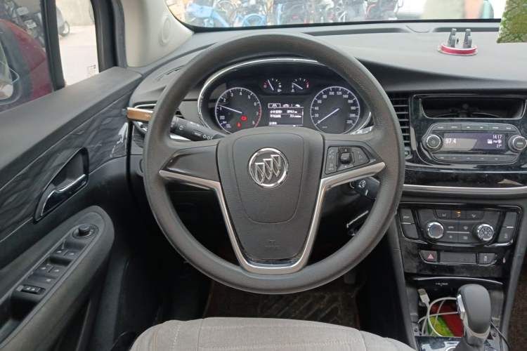 Used Buick Encore 2016 18T Automatic Two-Wheel Drive Urban Leading Edition Steering Wheel