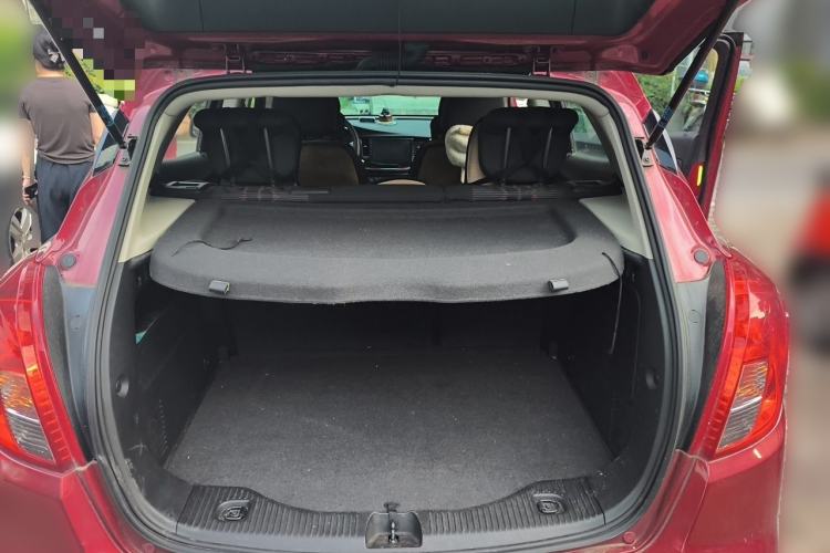 Used Buick Encore 2016 18T Automatic Two-Wheel Drive Urban Leading Edition Trunk
