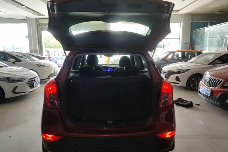 Used Buick Encore 2016 18T Automatic Two-Wheel Drive Urban Leading Edition Trunk