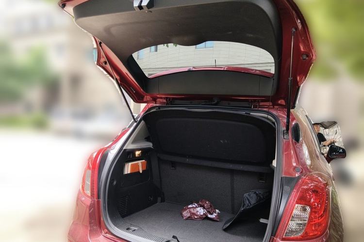 Used Buick Encore 2016 18T Automatic Two-Wheel Drive Urban Leading Edition Trunk