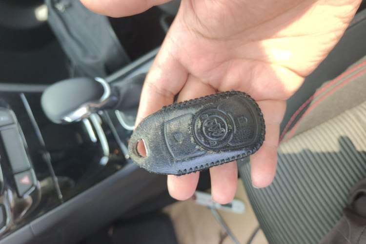 Used Buick Encore 2016 18T Automatic Two-Wheel Drive Urban Fashion Model Vehicle Key