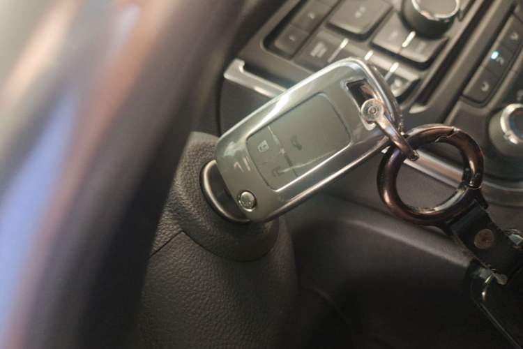 Used Buick Encore 2016 18T Automatic Two-Wheel Drive Urban Leading Edition Vehicle Key