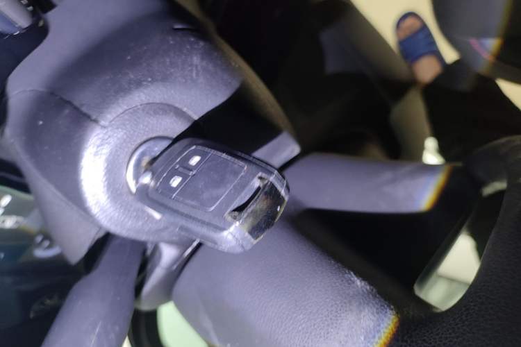 Used Buick Encore 2016 18T Automatic Two-Wheel Drive Urban Leading Edition Vehicle Key