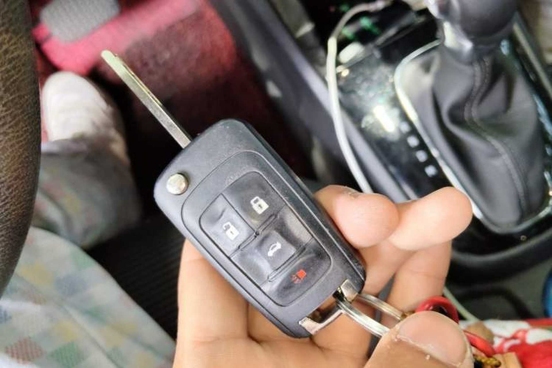 Used Buick Encore 2016 18T Automatic Two-Wheel Drive Urban Leading Edition Vehicle Key