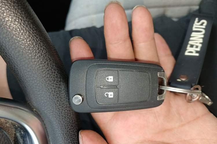 Used Buick Encore 2016 18T Automatic Two-Wheel Drive Urban Leading Edition Vehicle Key