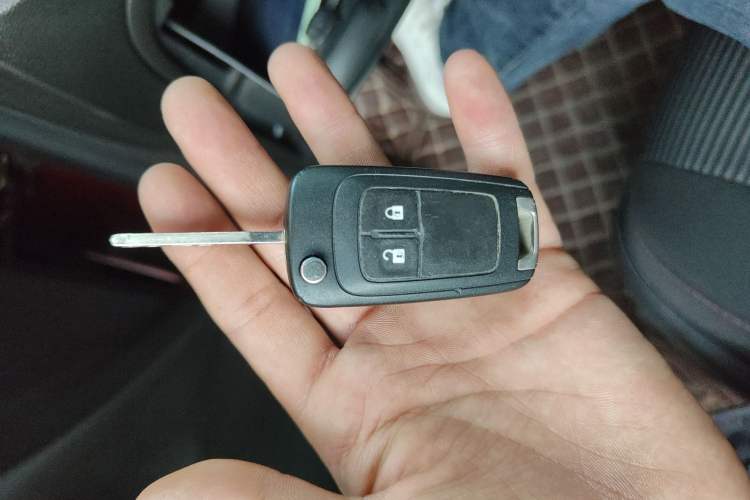 Used Buick Encore 2016 18T Manual Two-Wheel Drive Urban Advanced Model Vehicle Key