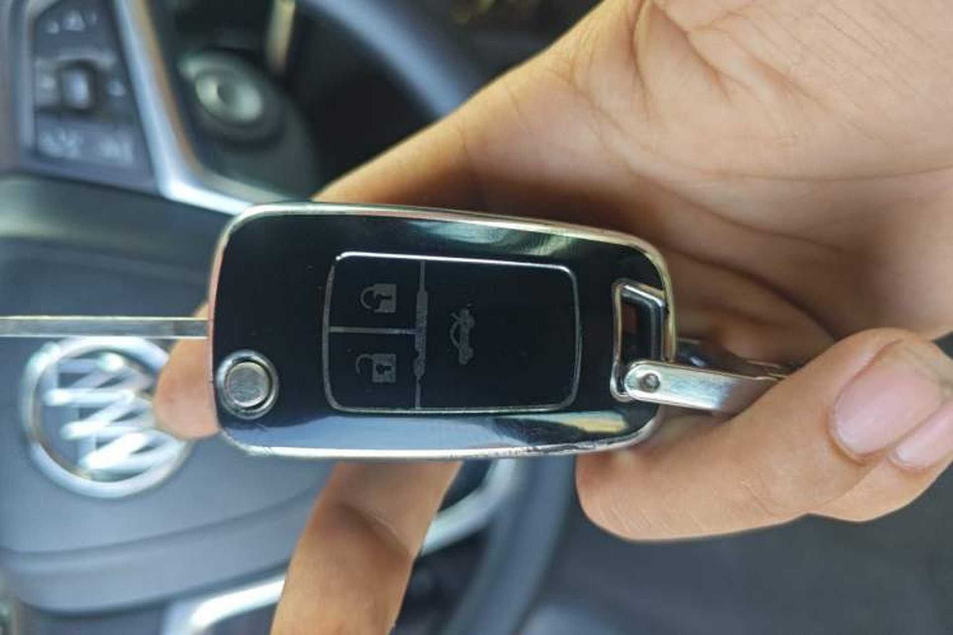 Used Buick Encore 2016 18T Automatic Two-Wheel Drive Urban Leading Edition Vehicle Key