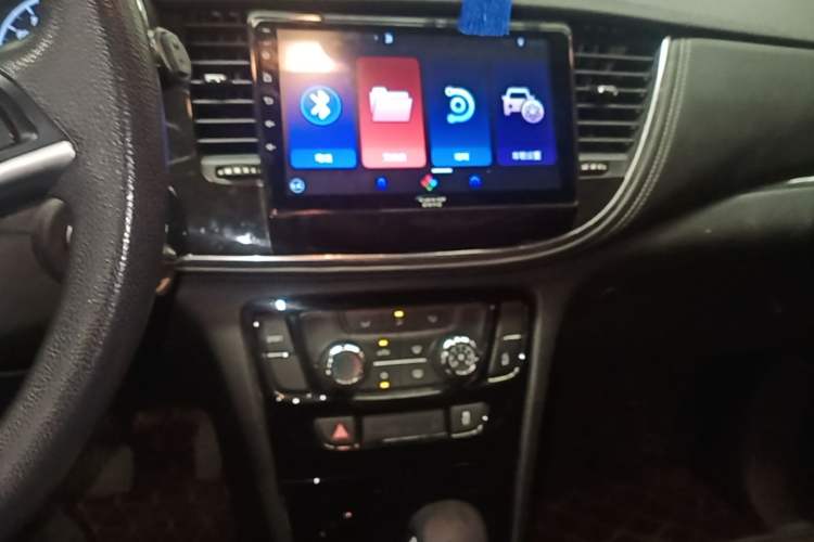 Used Buick Encore 2016 18T Automatic Two-Wheel Drive Urban Leading Edition Audio And AC Panel