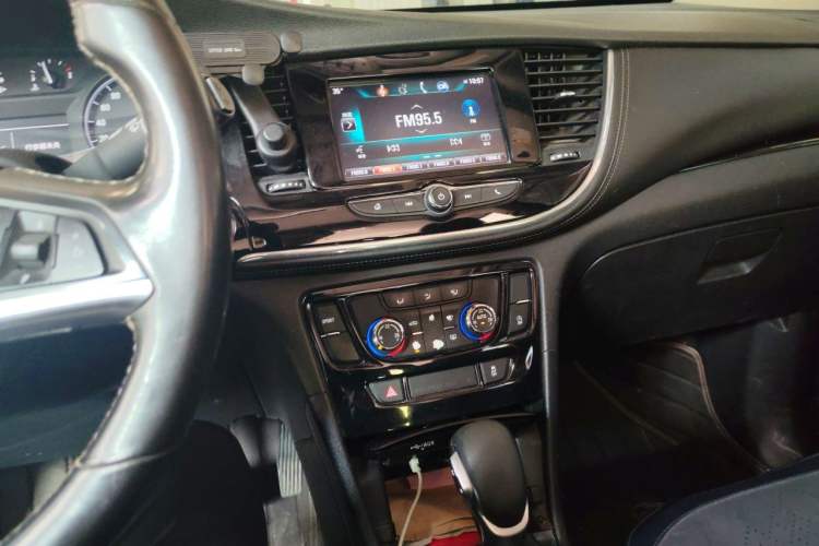 Used Buick Encore 2016 18T Automatic Two-Wheel Drive Urban Elite Model Audio And AC Panel