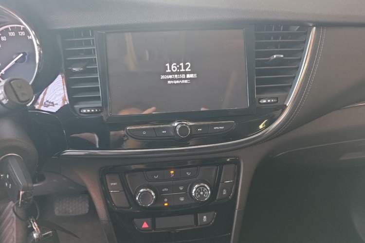 Used Buick Encore 2016 18T Automatic Two-Wheel Drive Urban Leading Edition Audio And AC Panel