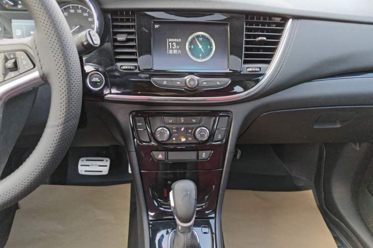 Used Buick Encore 2016 18T Automatic Two-Wheel Drive Urban Elite Model Audio And AC Panel