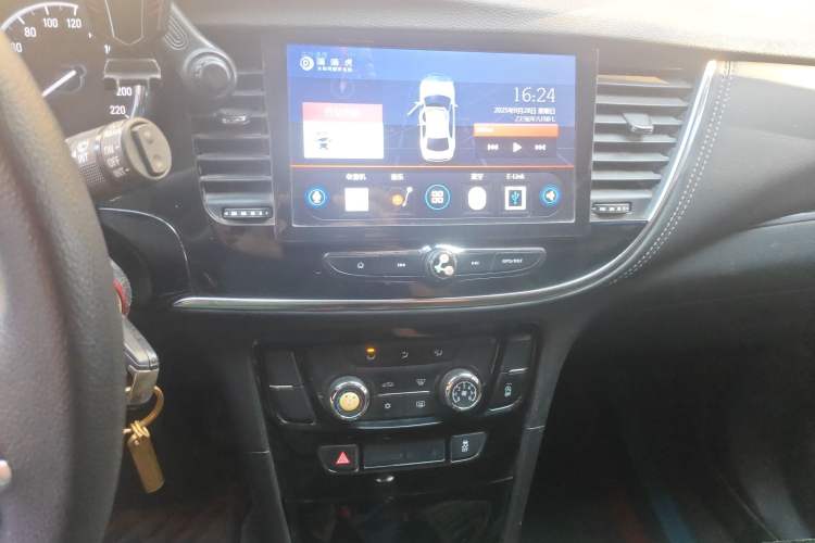Used Buick Encore 2016 18T Manual Two-Wheel Drive Urban Advanced Model Audio And AC Panel