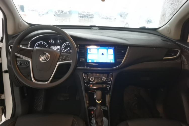 Used Buick Encore 2016 18T Automatic Two-Wheel Drive Urban Fashion Model Center Console