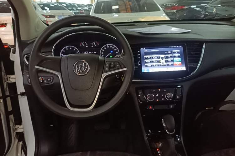 Used Buick Encore 2016 18T Automatic Two-Wheel Drive Urban Leading Edition Center Console