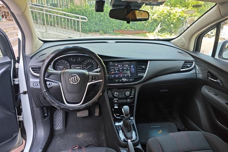 Used Buick Encore 2016 18T Automatic Two-Wheel Drive Urban Leading Edition Center Console