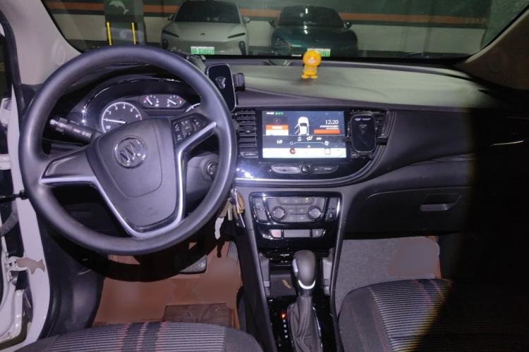 Used Buick Encore 2016 18T Automatic Two-Wheel Drive Urban Leading Edition Center Console