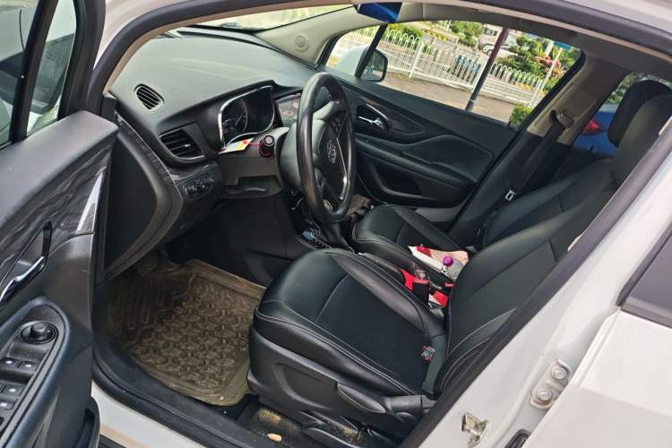 Used Buick Encore 2016 18T Automatic Two-Wheel Drive Urban Leading Edition Driver Seat