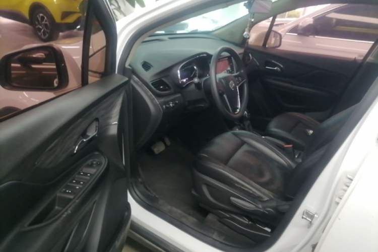 Used Buick Encore 2016 18T Automatic Two-Wheel Drive Urban Leading Edition Driver Seat