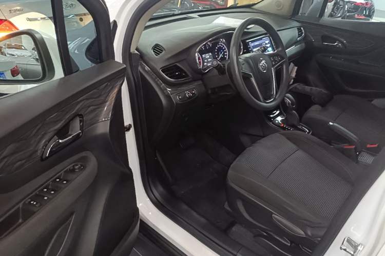 Used Buick Encore 2016 18T Automatic Two-Wheel Drive Urban Leading Edition Driver Seat